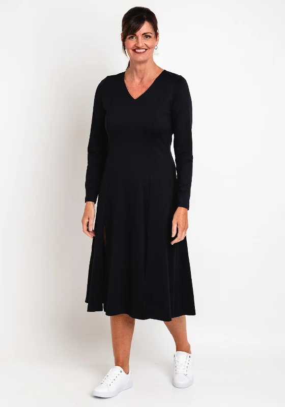 Elsewhere Colorado Split Hem Midi Dress, Black Trendy Knit Midi Dress