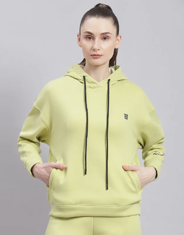 Women Green Solid Hooded Full Sleeve Sweatshirt Hoodie with Oversized Fit Loose Comfortable Women Green Solid Hooded Full Sleeve Sweatshirt Hoodie with Oversized Fit Loose Comfortable