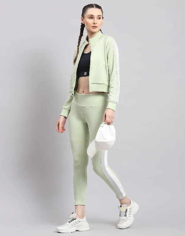 Women Green Solid Stand Collar Full Sleeve Sweatshirt Hoodie with Stripes Bold Sporty Women Green Solid Stand Collar Full Sleeve Sweatshirt Hoodie with Stripes Bold Sporty