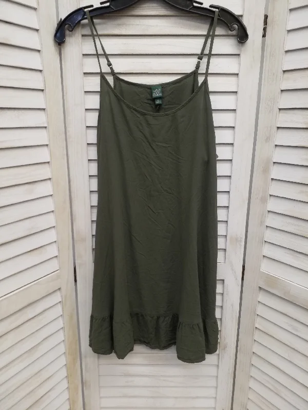 Dress Casual Short By Wild Fable  Size: M